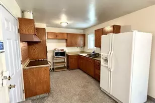 9028 Donna, San Joaquin, CA 93660 - Photo 4