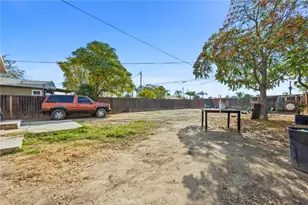 1425 Murdock, Bakersfield, CA 93307 - Photo 32