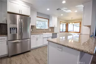 41443 Roaring River Ct, Coarsegold, CA 93614 - Photo 10