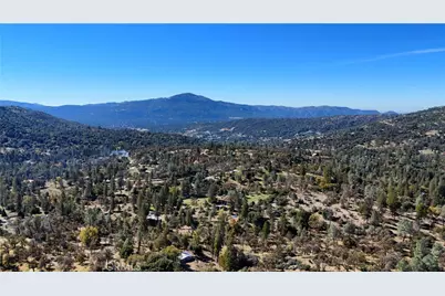 42896 Country Club Drive, Oakhurst, CA 93644 - Photo 8