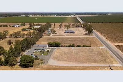 34681 Avenue 12, Madera, CA 93636 - Photo 2