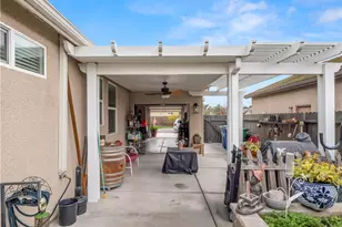 425 Karen, Kerman, CA 93630 - Photo 34