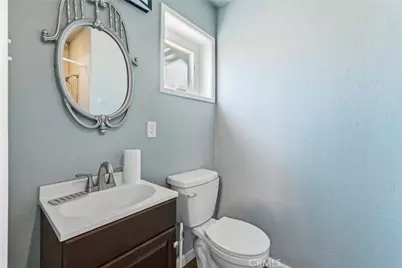 424 W Yale Avenue, Coalinga, CA 93210 - Photo 8