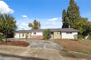 424 W Yale Ave, Coalinga, CA 93210 - Photo 2