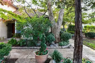 2890 Huntington, Fresno, CA 93721 - Photo 16