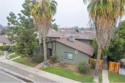 521 W Ashlan, Clovis, CA 93612 - Photo 2