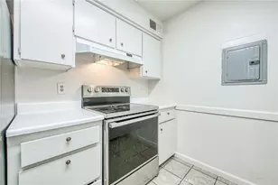 541 W Ashlan, Clovis, CA 93612 - Photo 14