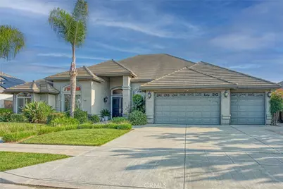 7730 Gilroy Avenue, Fresno, CA 93722 - Photo 2