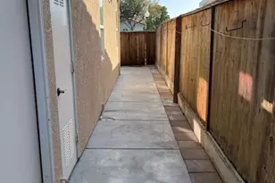 812 Via Rosa, Los Banos, CA 93635 - Photo 16