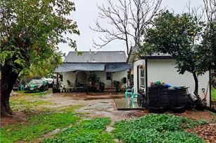 2425 S 10th St, Fresno, CA 93725 - Photo 16