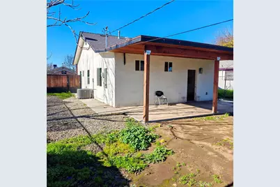 2425 S 10th Street, Fresno, CA 93725 - Photo 14