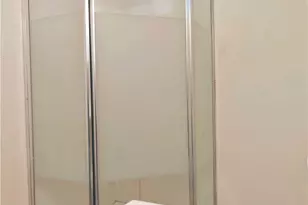 2425 S 10th St, Fresno, CA 93725 - Photo 8