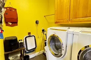 2945 W Vine, Visalia, CA 93291 - Photo 36