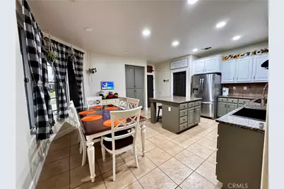 2945 W Vine, Visalia, CA 93291 - Photo 32