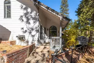 40648 Saddleback, Bass Lake, CA 93604 - Photo 2