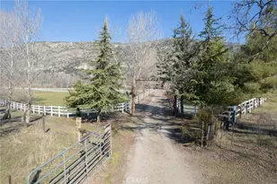36039 Cranmore Ln, Auberry, CA 93602 - Photo 8