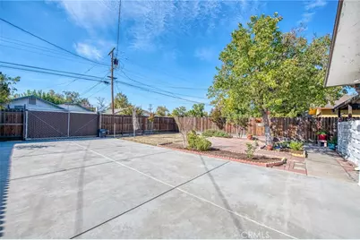981 N Thorne Avenue, Fresno, CA 93728 - Photo 28
