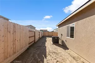 889 S Philip, Fowler, CA 93625 - Photo 30