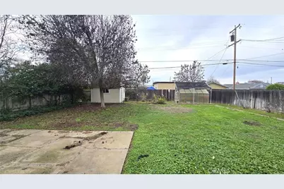 3015 N Adoline, Fresno, CA 93705 - Photo 4