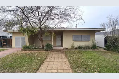 3015 N Adoline, Fresno, CA 93705 - Photo 1