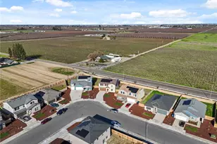 1482 W Clara, Fowler, CA 93625 - Photo 8