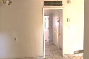2615 N Bond Ave, Fresno, CA 93703 - Photo 8