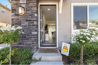 3780 Highclere, Clovis, CA 93619 - Photo 2