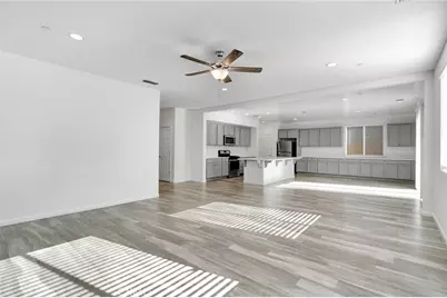 6647 East Vassar, Fresno, CA 93727 - Photo 8