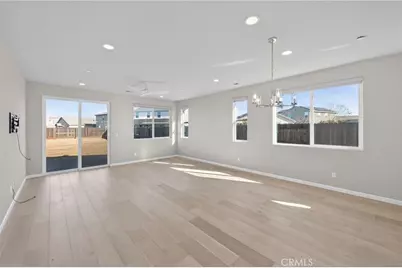 2431 Creekview, Merced, CA 95340 - Photo 12