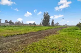 25540 Lynn Pl, Madera, CA 93638 - Photo 38