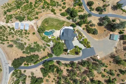 15223 Ledgewood Drive, Redding, CA 96001 - Photo 32