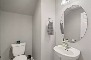 1573 Joy, Clovis, CA 93619 - Photo 14