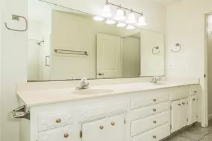 5840 E Illinois Ave, Fresno, CA 93727 - Photo 30