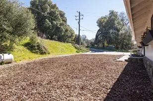 42324 Buckeye Rd, Oakhurst, CA 93644 - Photo 6