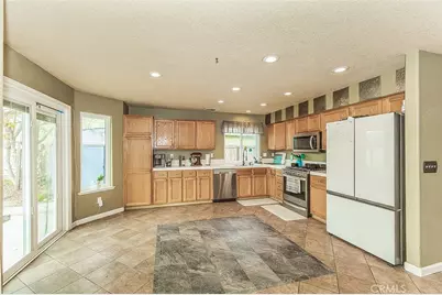 671 Cambria Lane, Lemoore, CA 93245 - Photo 12