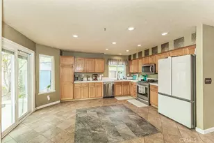 671 Cambria Ln, Lemoore, CA 93245 - Photo 12