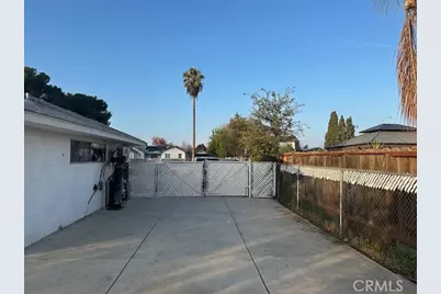 4984 E Belmont Avenue, Fresno, CA 93727 - Photo 12