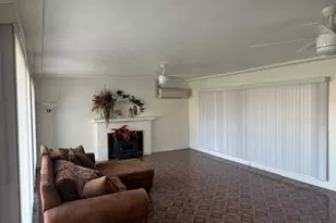 4984 E Belmont Ave, Fresno, CA 93727 - Photo 2