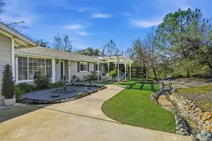 41322 Long Hollow Dr, Coarsegold, CA 93614 - Photo 2