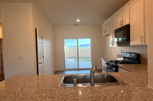 1105 E Orange St, Avenal, CA 93204 - Photo 4
