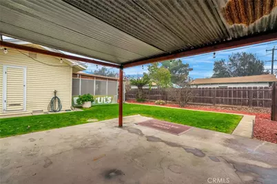 1912 N Vagedes, Fresno, CA 93705 - Photo 36