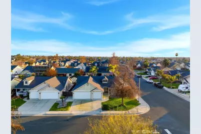 1095 W Saffron, Hanford, CA 93230 - Photo 8