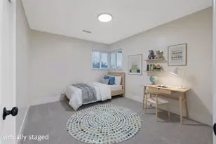 697 E Scott Ave, Fresno, CA 93710 - Photo 26