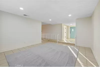 2342 S Sowell Street, Visalia, CA 93277 - Photo 16