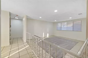 2342 S Sowell St, Visalia, CA 93277 - Photo 14