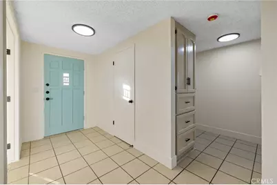 2342 S Sowell Street, Visalia, CA 93277 - Photo 6