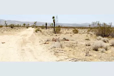 16999 Holly Road, Phelan, CA 92371 - Photo 14