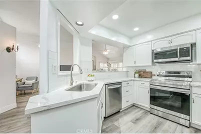 9225 N Bramwell Street, Fresno, CA 93720 - Photo 8