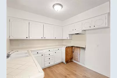 3725 N Fruit Avenue #B, Fresno, CA 93705 - Photo 12