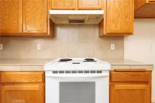 4514 W Oswego, Fresno, CA 93722 - Photo 8